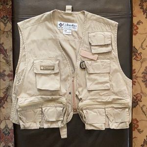 Columbia Sport Vest Khaki Unused Mint Condition